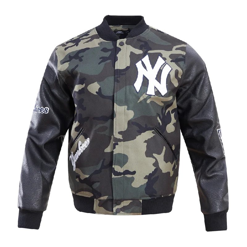 MLB NEW YORK YANKEES CAMO LOGO VARSITY JACKET (BLACK/CAMO)