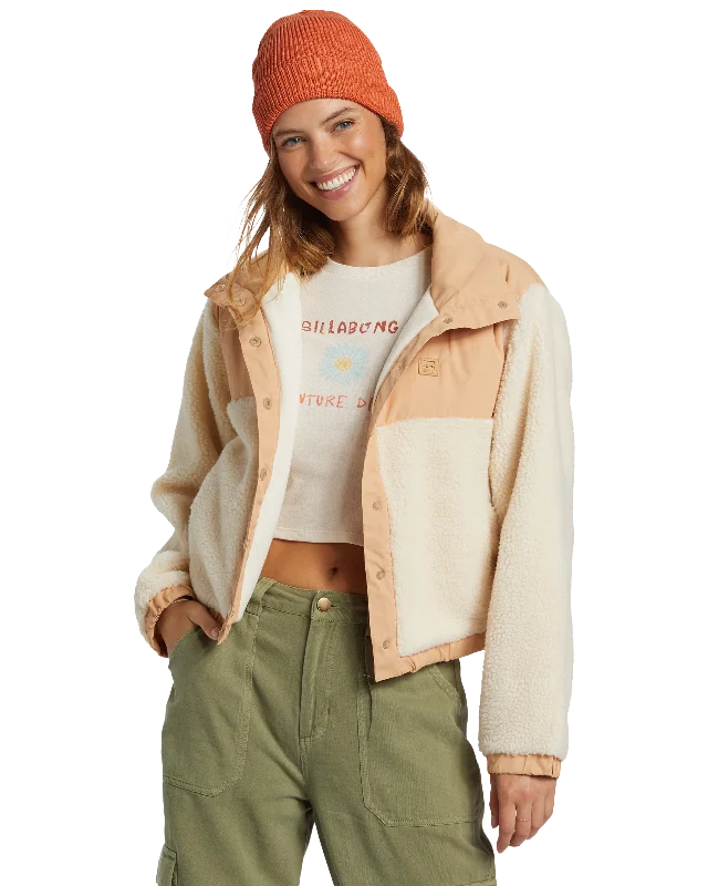 Lost Trails Jacket in White Cap